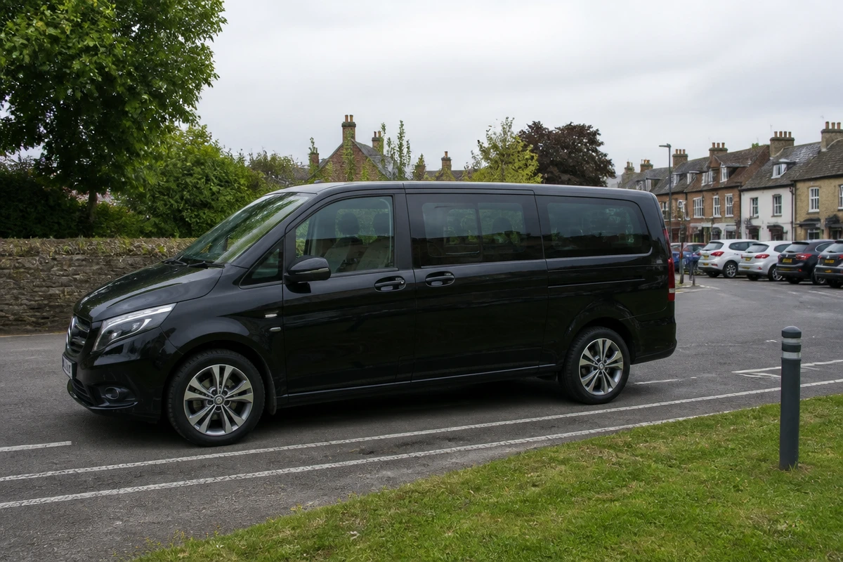 7 Seater Taxi